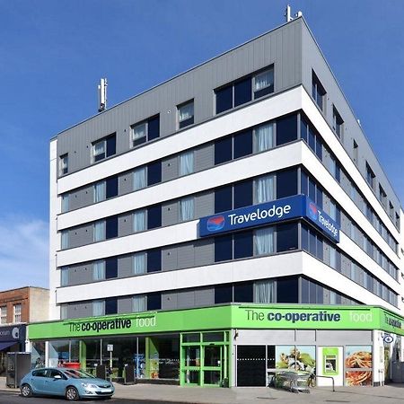 Travelodge London Raynes Park Εξωτερικό φωτογραφία